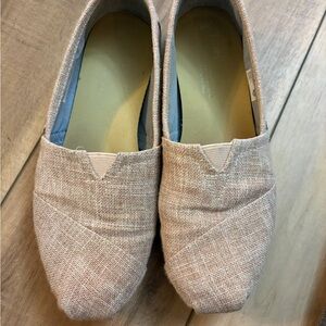 TOMS Casual Slip-On